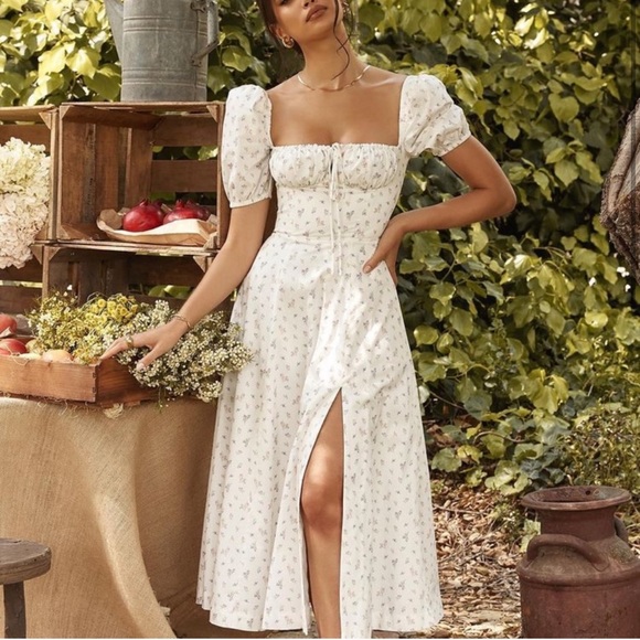 House of CB | Dresses | House Of Cb Tallulah Floral Puff Sleeve Midi Dress  | Poshmark
